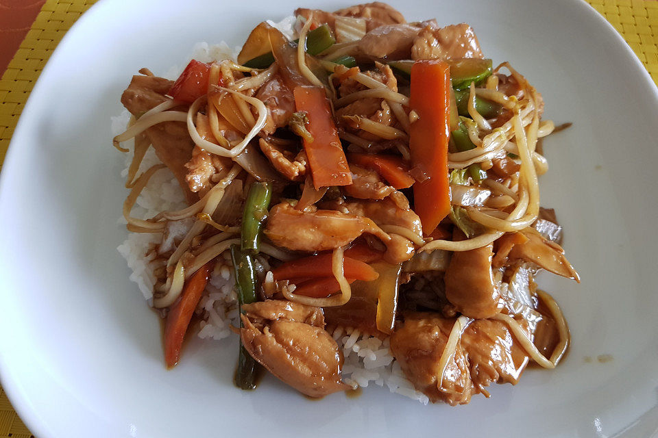 Chop Suey mit Hähnchen