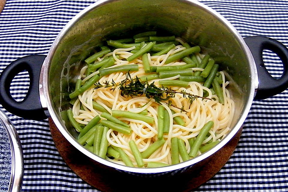 Grüne Bohnen Spaghetti