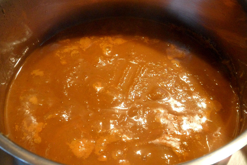 Braune Sauce auf Gemüsebasis