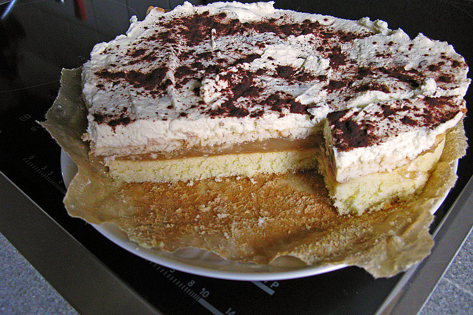 Apfel-Keks-Sahne-Kuchen