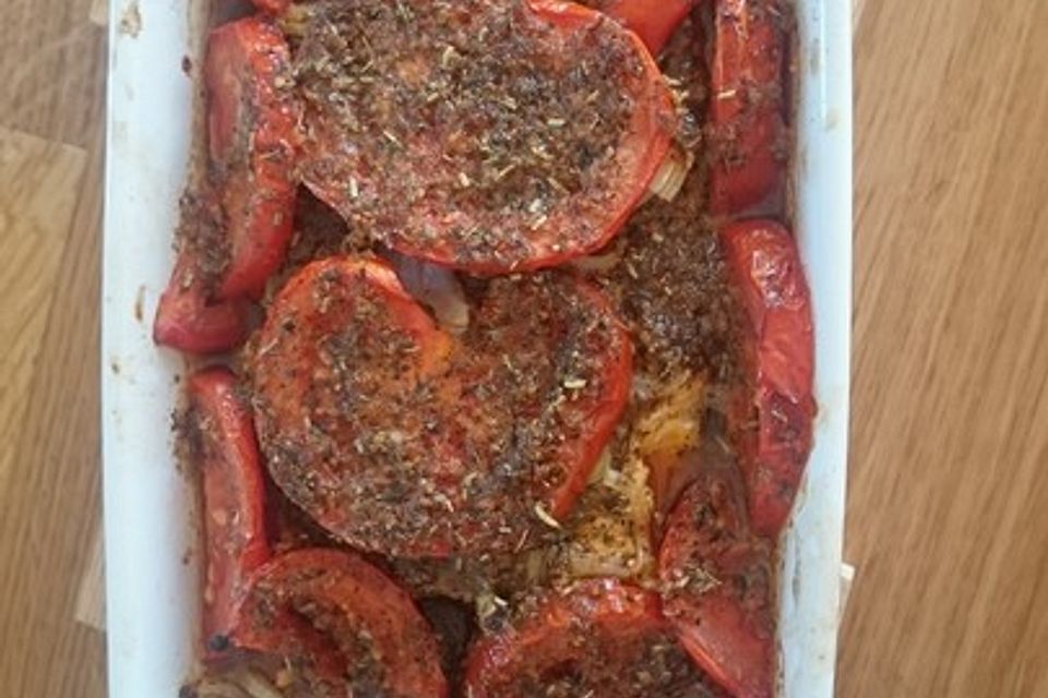 Gegrillter Fetakäse mit Tomaten