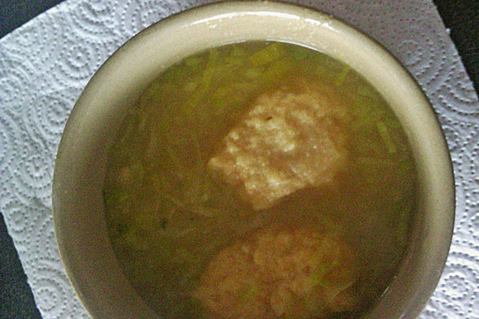 Pikante Grießsuppe