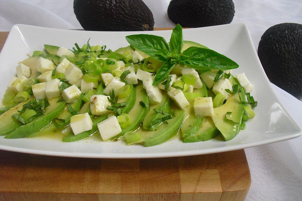 Avocado-Mozzarella-Carpaccio