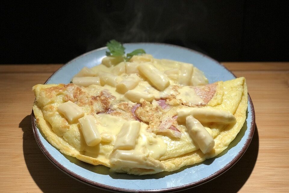 Spargel mit Schinkenpfannkuchen