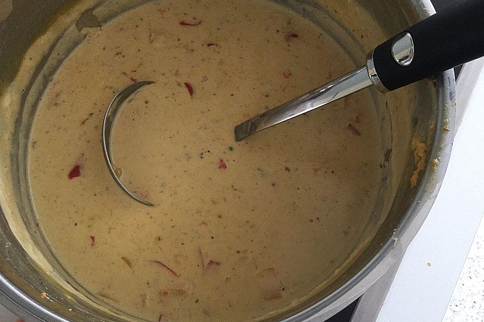 Hähnchen-Paprika-Suppe