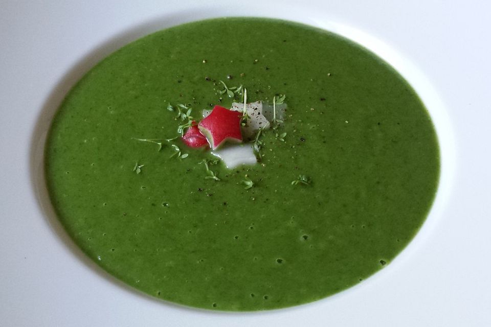 Wasabi-Radischenblatt-Suppe