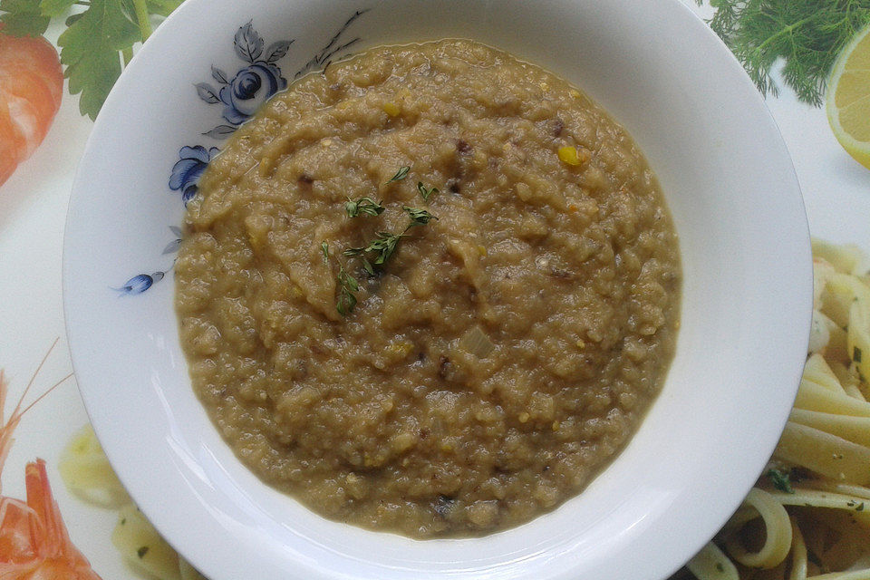 Auberginen-Apfel-Suppe