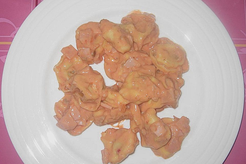 Tortellini - Salat pikant - scharf