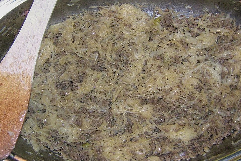 Hack-Sauerkraut-Pfanne