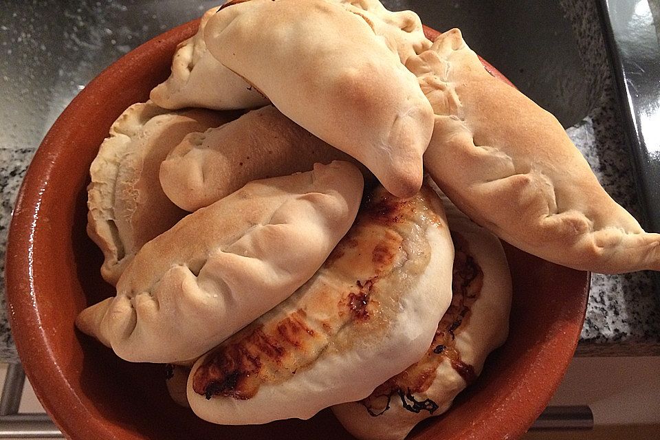 Argentinische Empanadas mit Rindfleisch