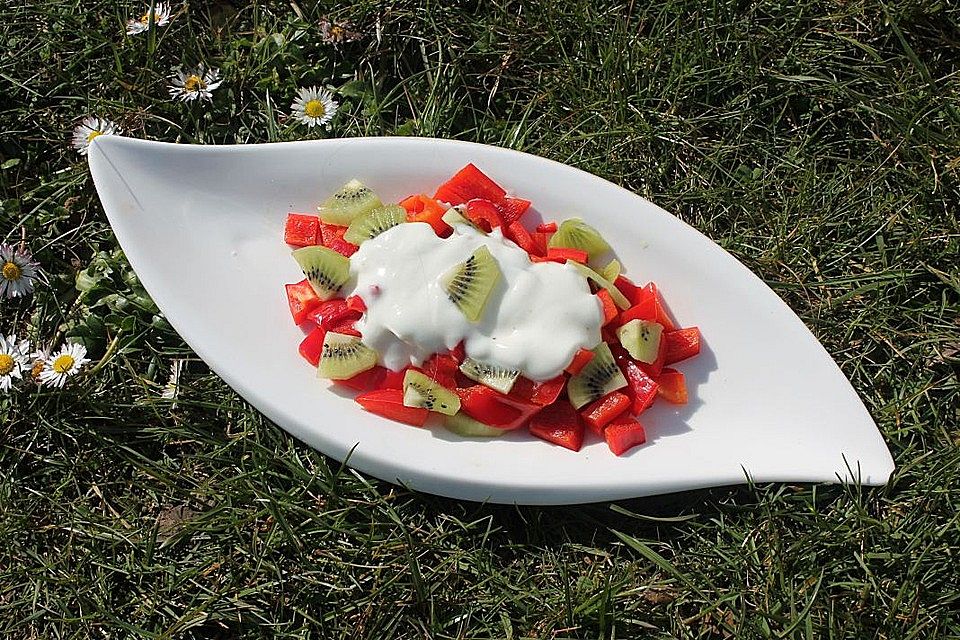 Paprika-Kiwi-Salat