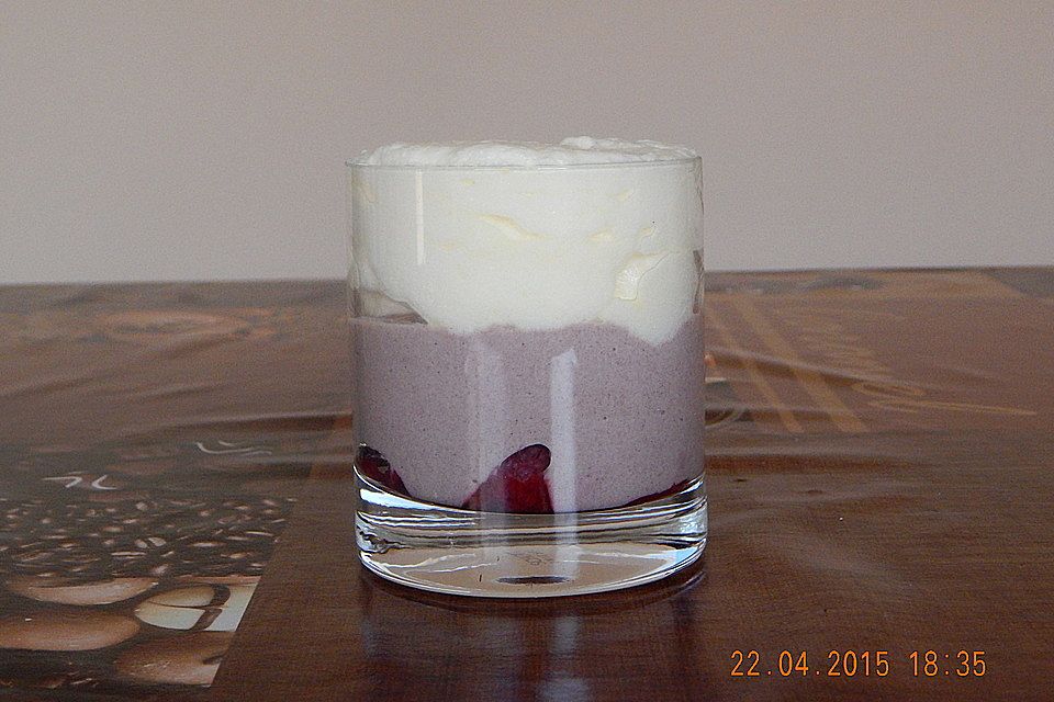 Apfel-Vanille-Schoko-Schichtdessert