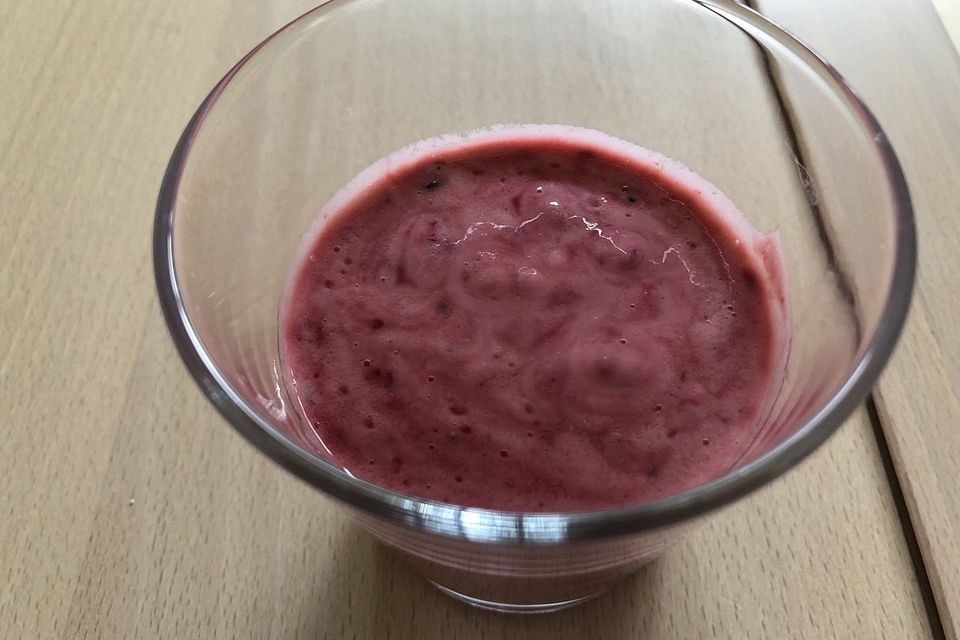 Jostabeer-Joghurt-Smoothie