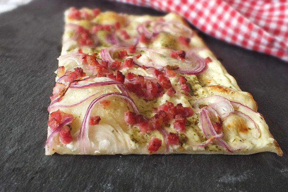 Elsässer Flammkuchen