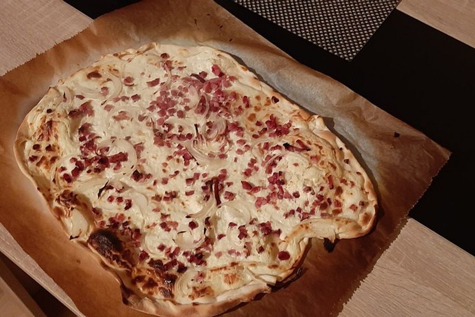 Elsässer Flammkuchen