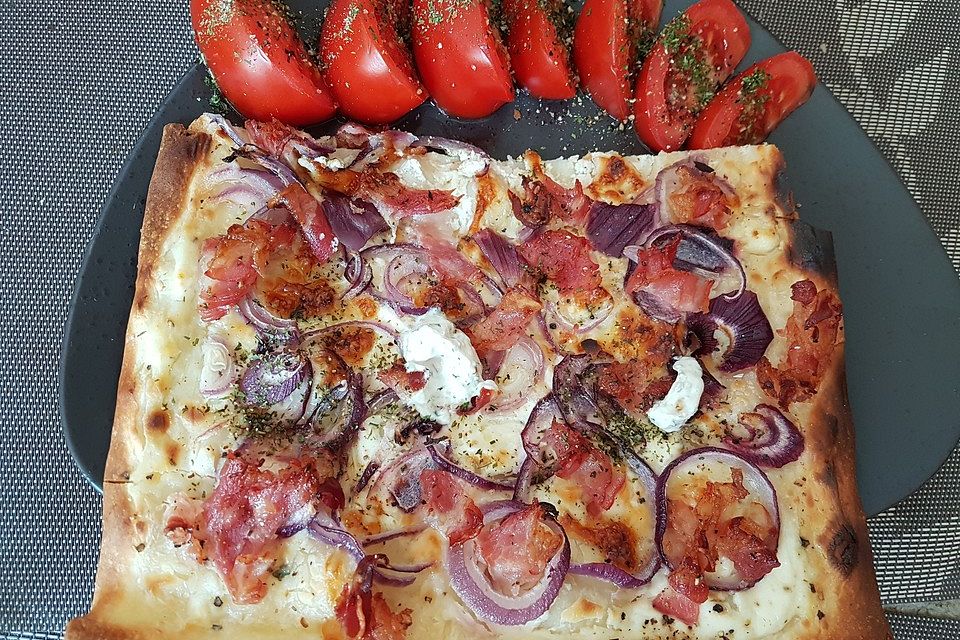 Elsässer Flammkuchen