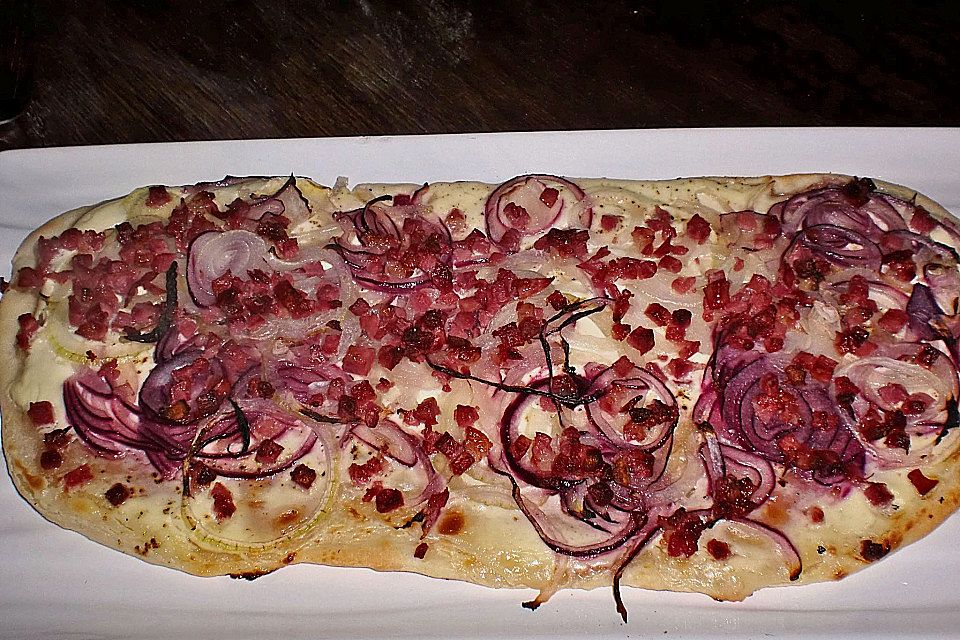 Elsässer Flammkuchen