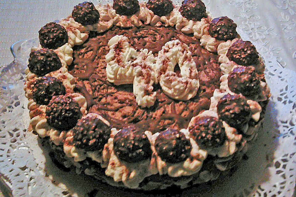 Feine Rocher - Torte