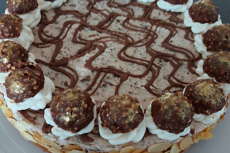 Feine Rocher - Torte