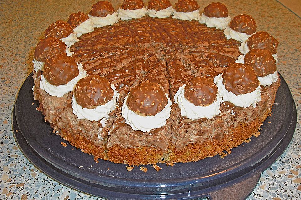 Feine Rocher - Torte