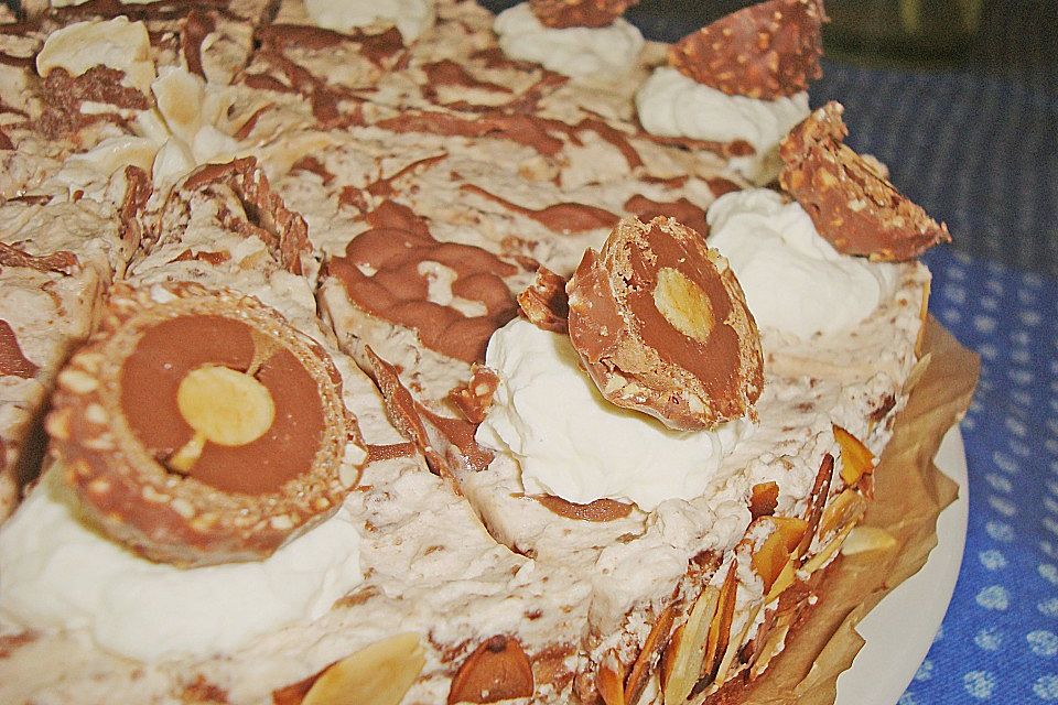 Feine Rocher - Torte