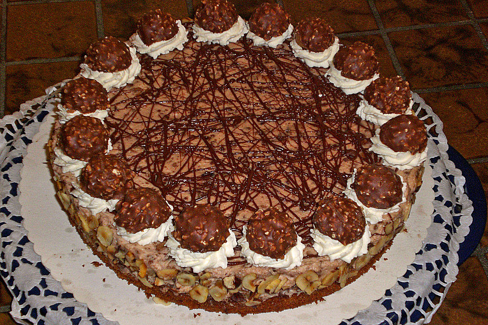 Feine Rocher - Torte