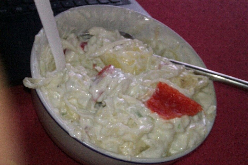 Tzatziki-Krautsalat mit Paprika