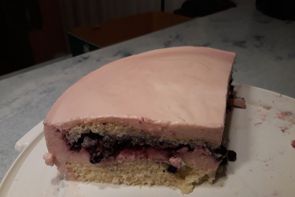 Brombeer-Joghurttorte