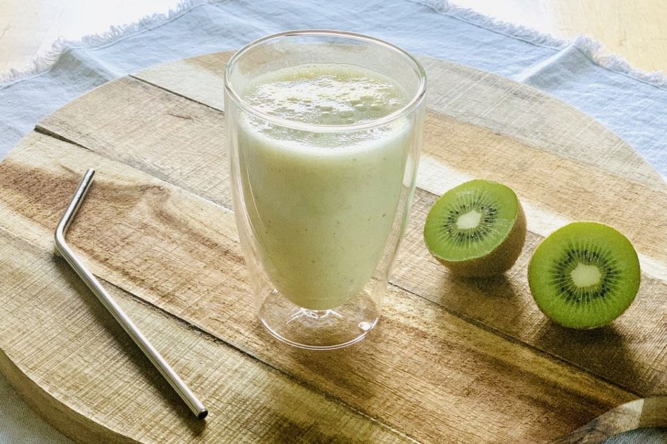 Orangen-Kiwi Smoothie