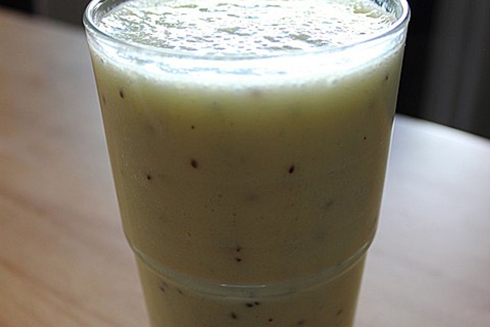 Orangen-Kiwi Smoothie