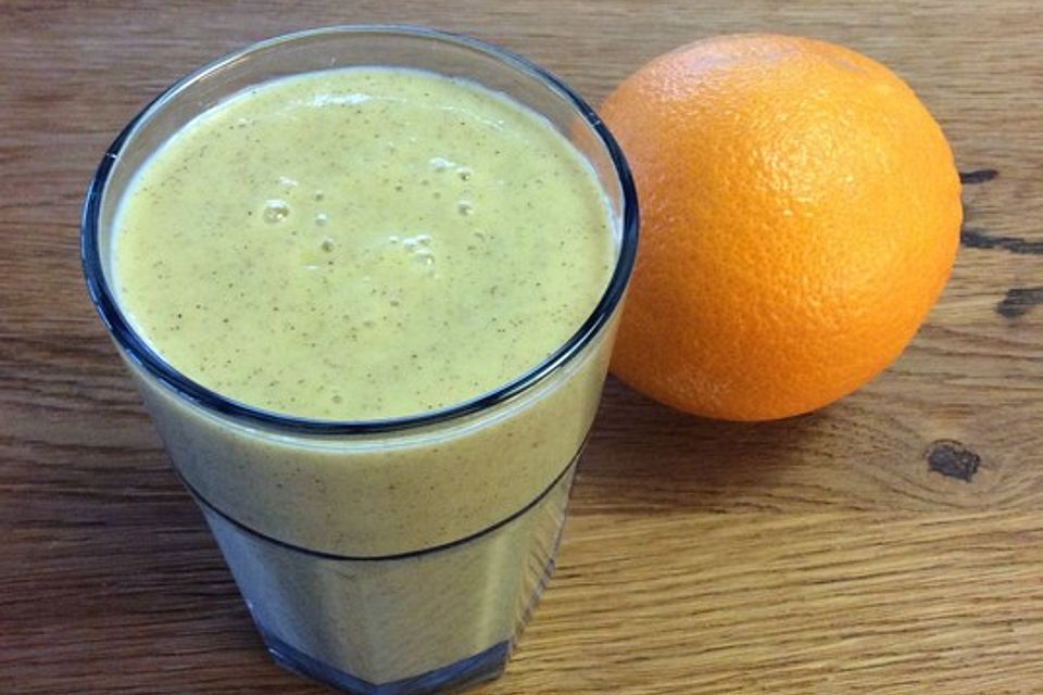 Orangen-Kiwi Smoothie