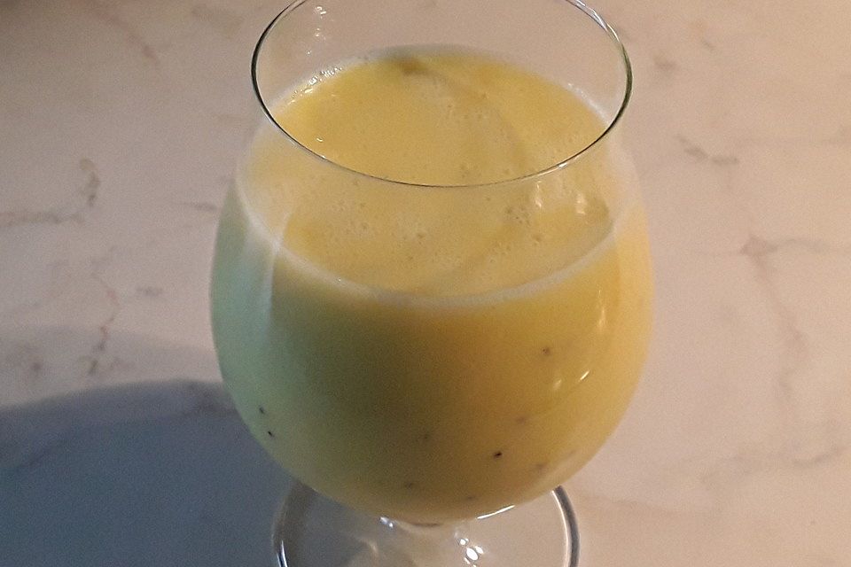 Orangen-Kiwi Smoothie