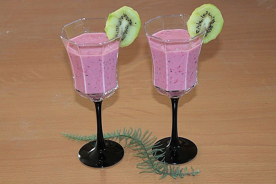 Himbeer-Bananen-Kiwi-Smoothie