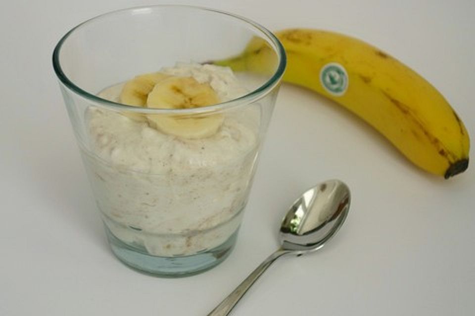 Bananenquark mit Haferflocken