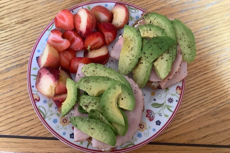 Deluxe Frühstück mit Avocado