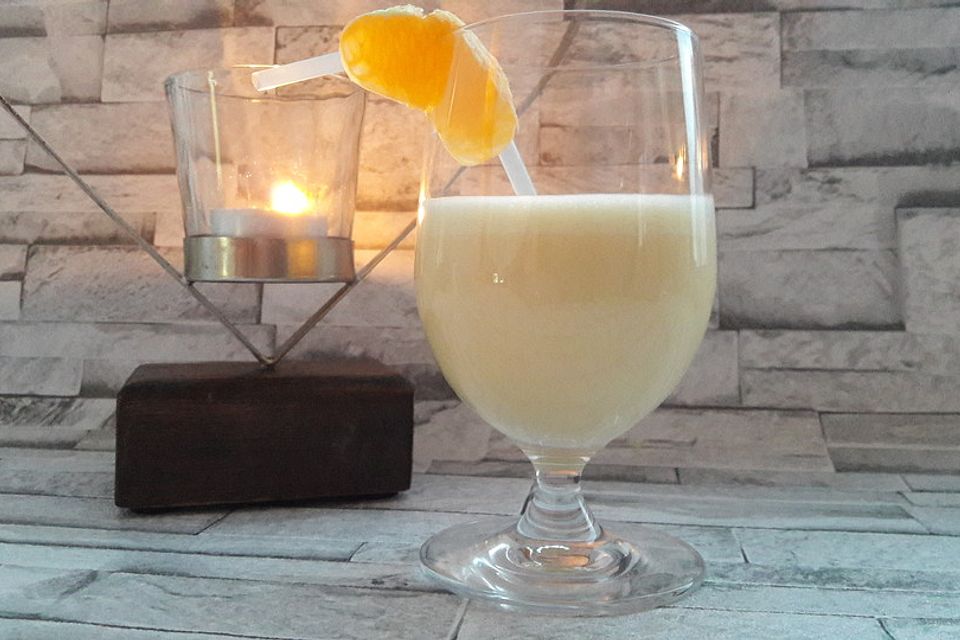 Orangen-Bananen-Buttermilch-Smoothie