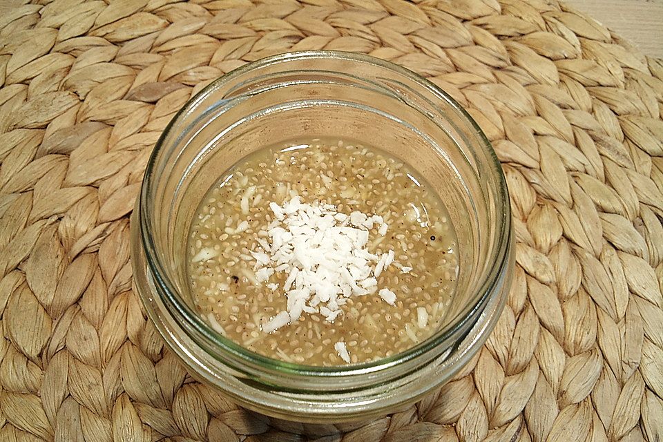 Ananas-Kokos-Chia-Pudding