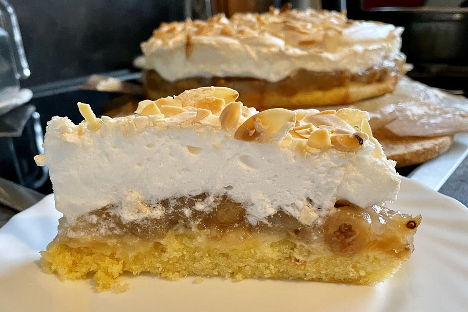 Stachelbeer-Baiser-Torte