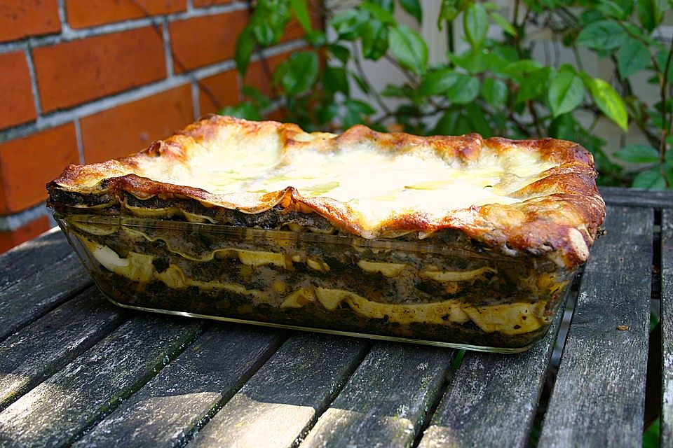 Vegetarische Wildkräuter-Lasagne