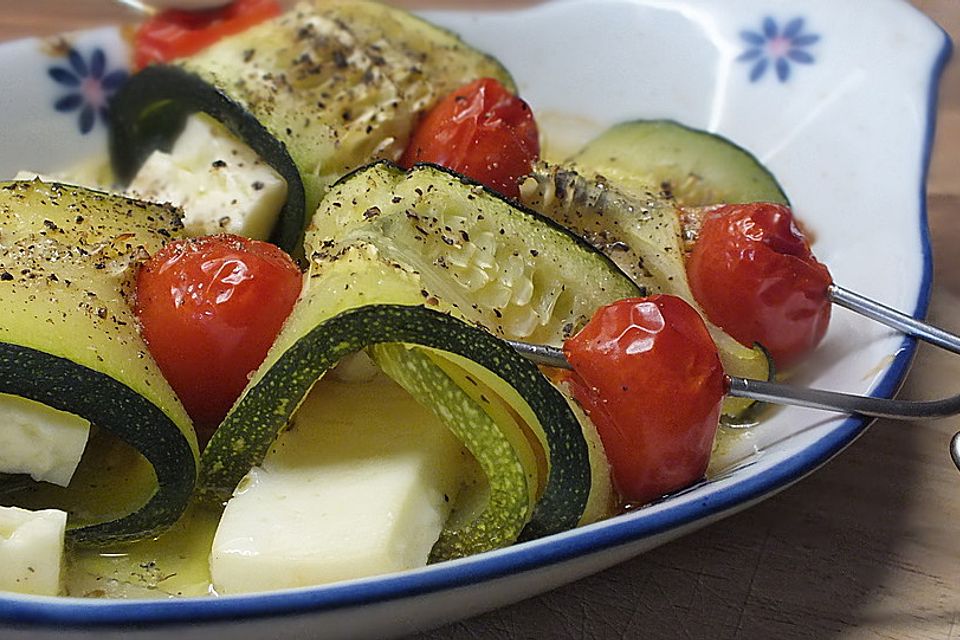 Zucchini-Spieße vom Grill