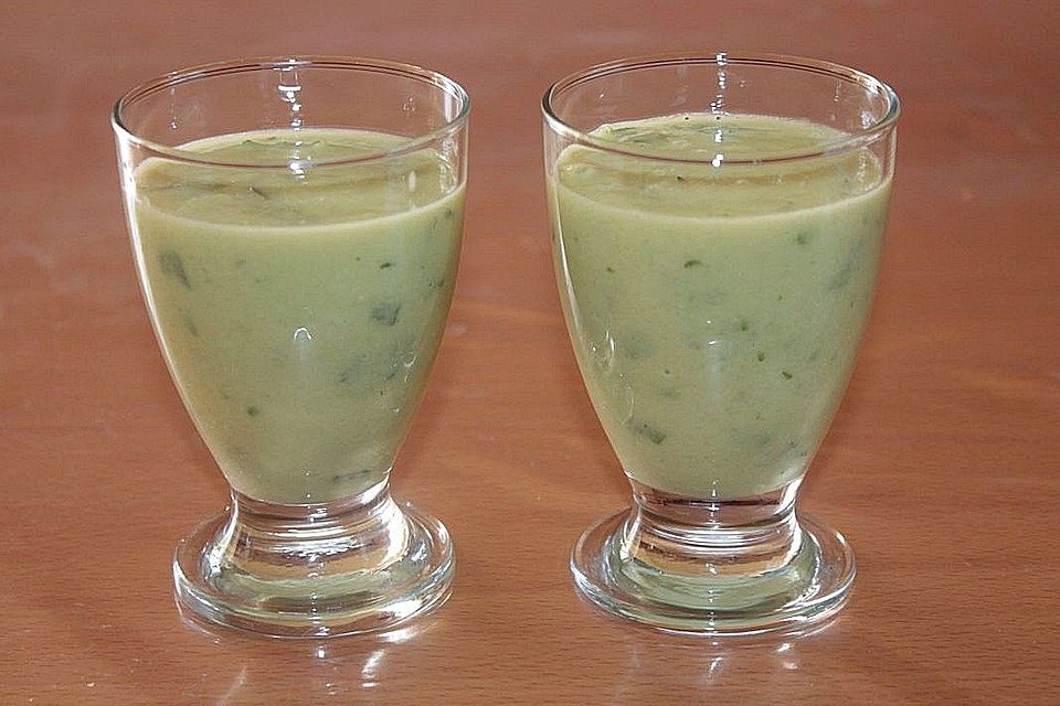 Avocado-Gurke-Smoothie