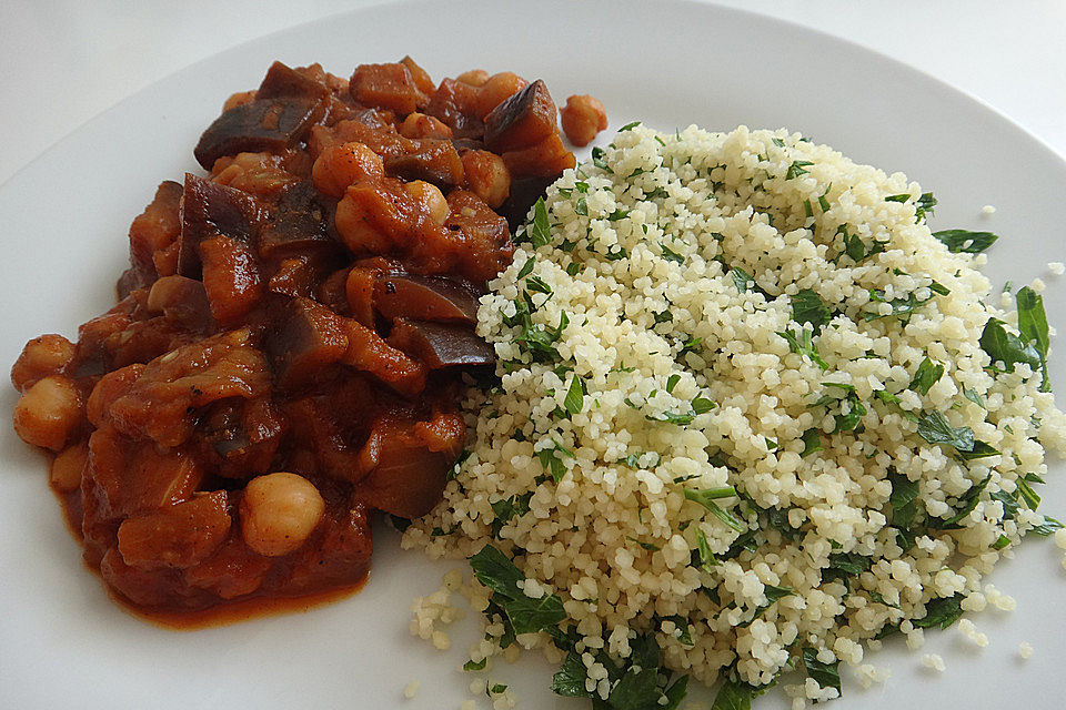 Aubergineneintopf mit Zitronencouscous