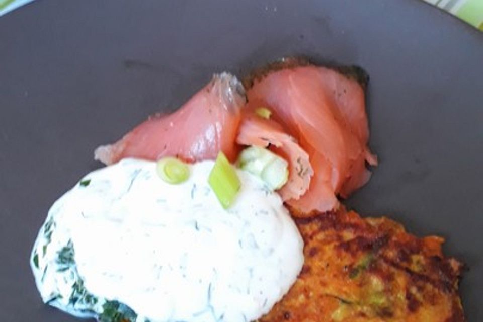 Zucchini-Karotten-Puffer