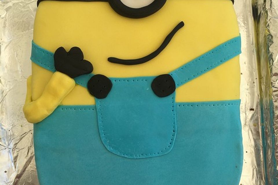 Minion-Torte mit Kinderschokoladencreme