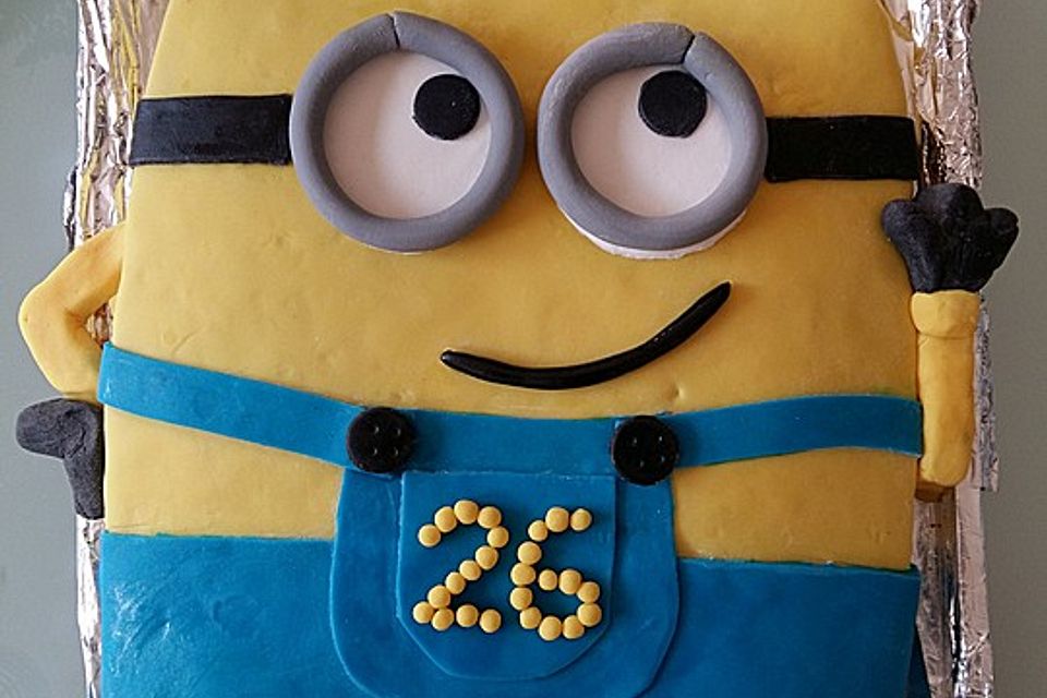 Minion-Torte mit Kinderschokoladencreme