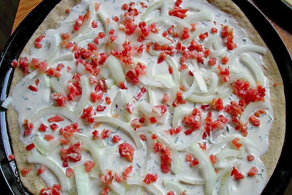 "Flammkuchen" nach Elsässer Art