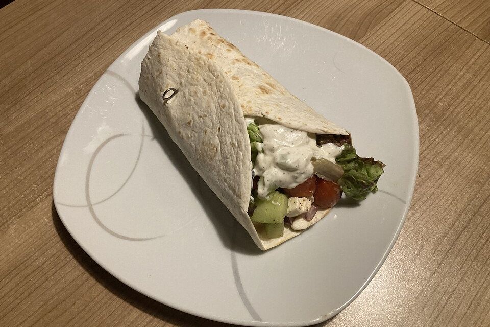 Vegetarischer Wrap mit Tzatziki