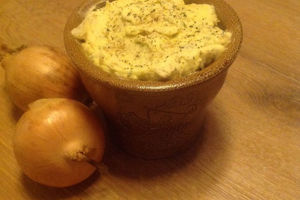 Röstzwiebel-Knoblauch-Butter