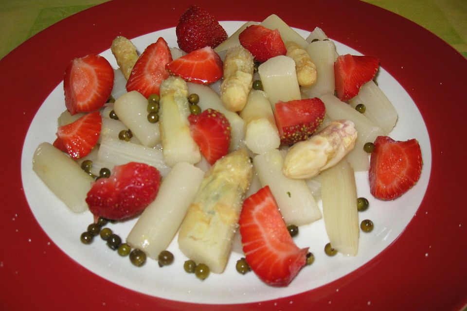 Spargel-Erdbeer-Salat