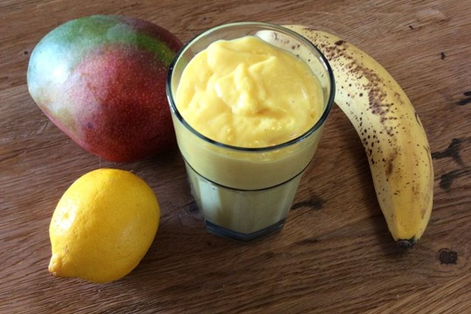 Mango-Kefir-Banane-Smoothie